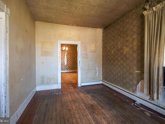 2nd image of 507 Pottstown Ave