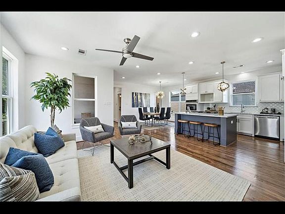 4th image of 1521 Laird St #C