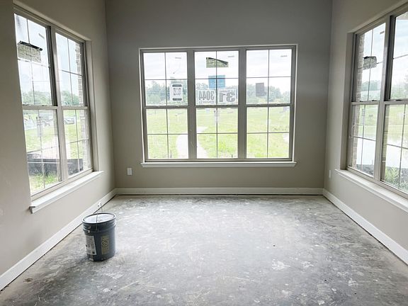 BRV 31 dining room