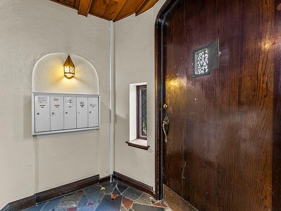 3rd image of 4625 Nicollet Ave APT 5