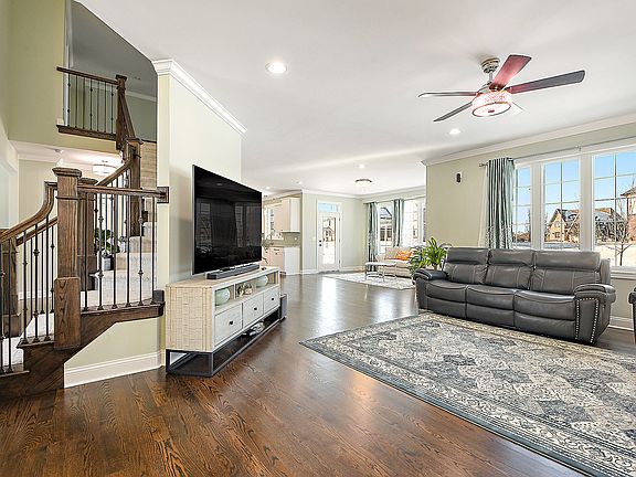 4th image of 22330 Majestic Ln