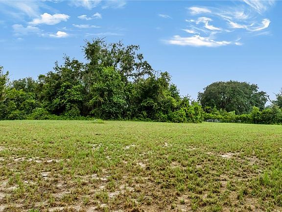 2nd image of TROTTING HORSE LANE LOT 30