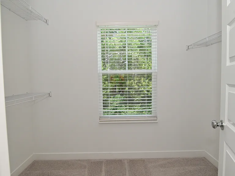 1728 Trinity Ln — Photo 42
