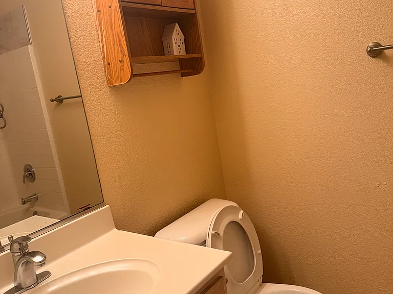 2712 Deborah Ln — Photo 5
