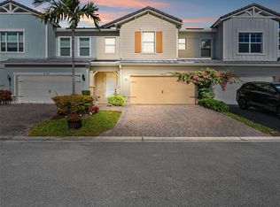 Parkview At Hillcrest, Hollywood, FL 33021