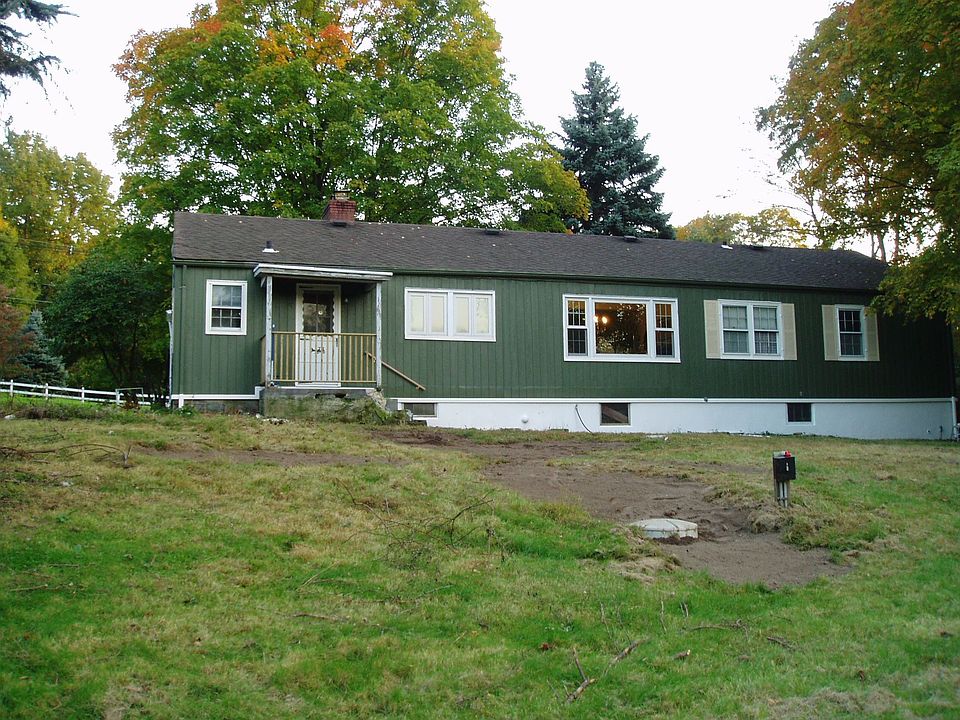 Rear - West Facade