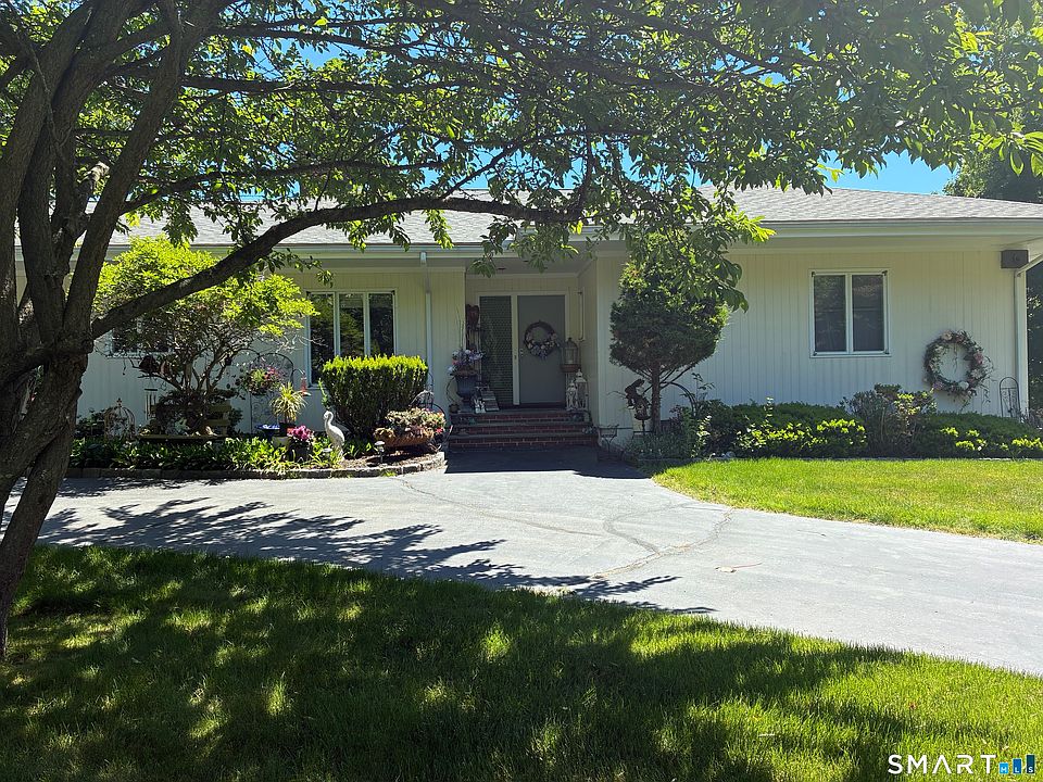 1st image of 10 Heron Rd