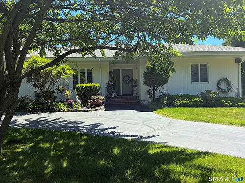 10 Heron Rd Photo 1