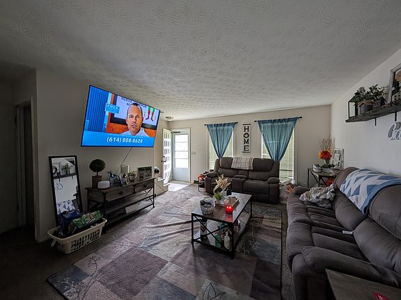 3rd image of 5824 Hunting Hollow Ct #5826