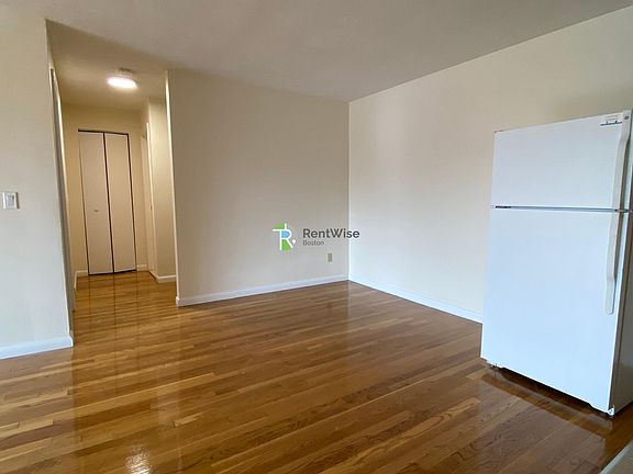 2nd image of 218 Babcock St #4B