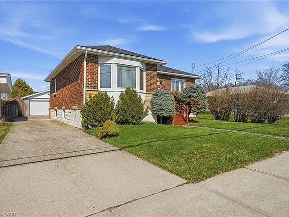 3rd image of 848 Upper Wellington St