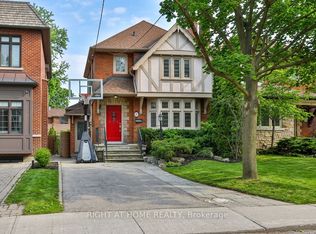 25 Fleming Cres, Toronto, ON M4G 2A9