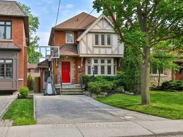 25 Fleming Cres, Toronto, ON M4G 2A9