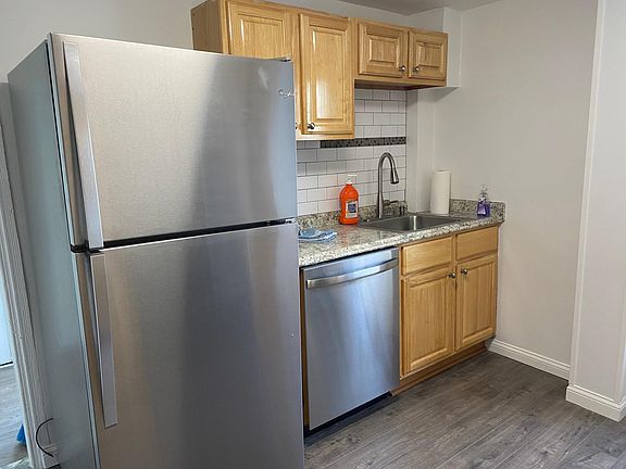 5th image of 11 Bracken Ave