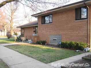 1800 Brophy Ave, Park Ridge, IL 60068