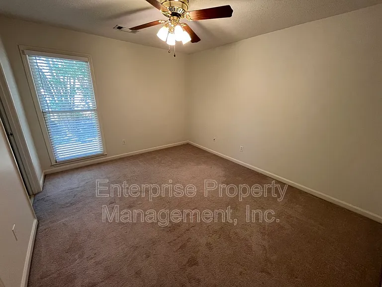 6700 N Kirby Oaks Cv — Photo 22