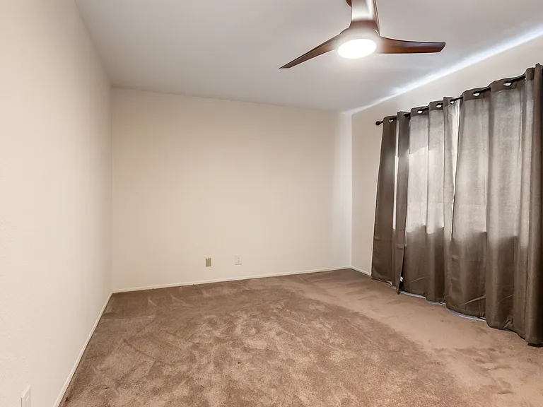 1832 Sparrow Rd — Photo 5