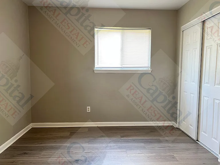 402 W Curtis Dr — Photo 10