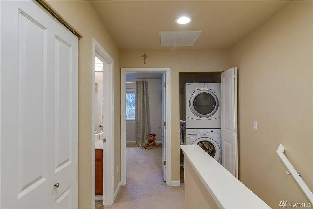 21420 49th Ct W — Photo 3