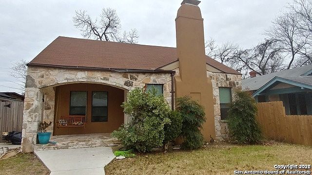 1st image of 1626 W Magnolia Ave
