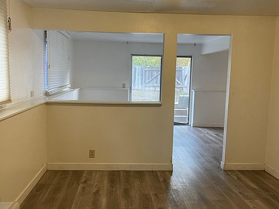 3rd image of 4697 S Cathay Cir