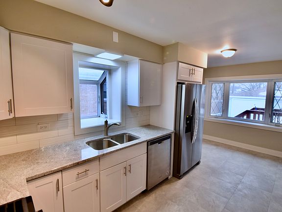 4th image of 3114 Wilcox Ave