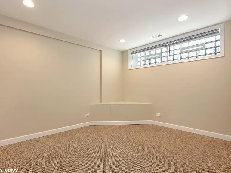 1806 N Sheffield Ave #1 — Photo 15