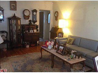 3rd image of 3936 Walgrove Ave