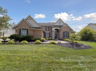6977 Kennesaw Rd, Canton, MI