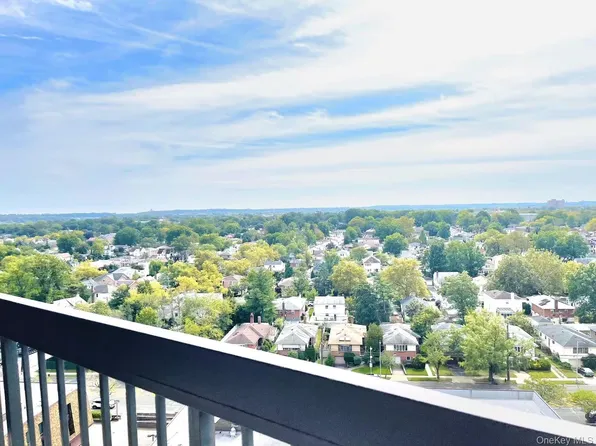 1 Bay Club Drive #16M, Bayside, NY 11360