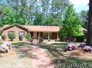 205 Greenwood Dr, Greenville, NC 27834