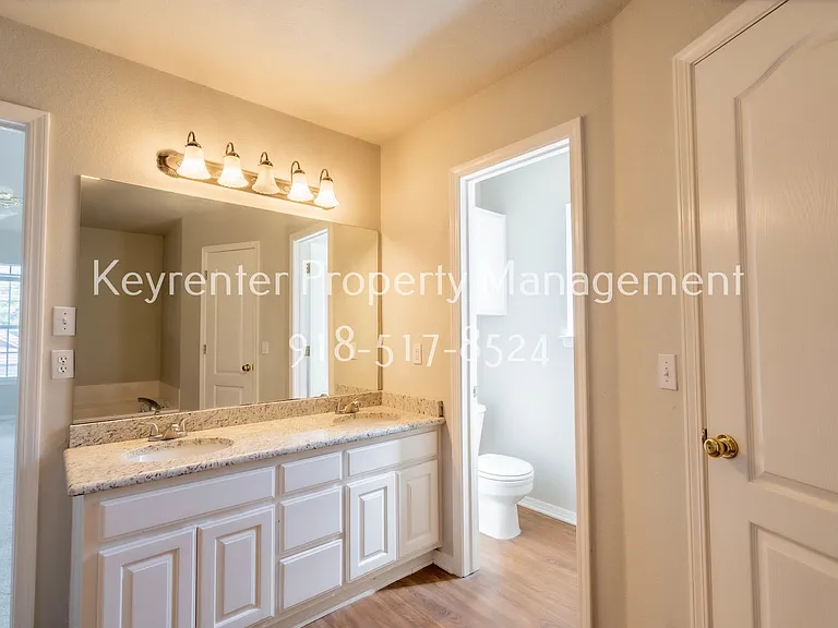 8514 S 112th East Ave — Photo 15
