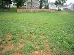 2nd image of 104 E Winterberry Trl