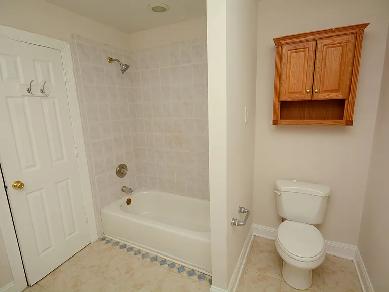 1217 Reardon Cir — Photo 10