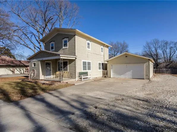 117 Main St, Wellsville, KS 66092