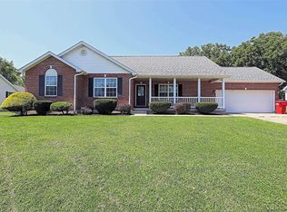 809 Murphys Way, Farmington, MO 63640