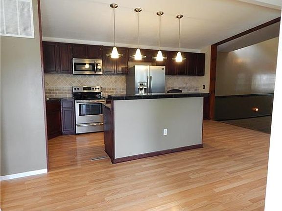 3rd image of 8415 Kessler Ln