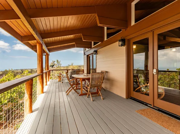 92-8964 Macadamia Dr, Captain Cook, HI 96704