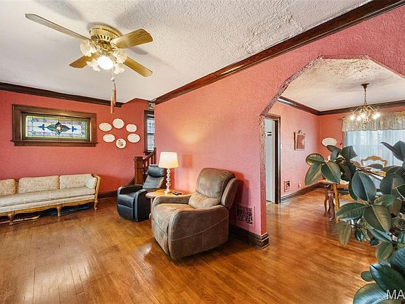 4th image of 4118 Quincy St
