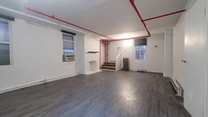 Rented by R New York | media 20