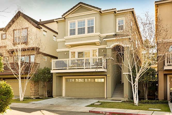 1st image of 106 Maple Ln