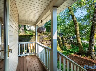 517 Farmingdale Rd SE, Huntsville, AL 35803