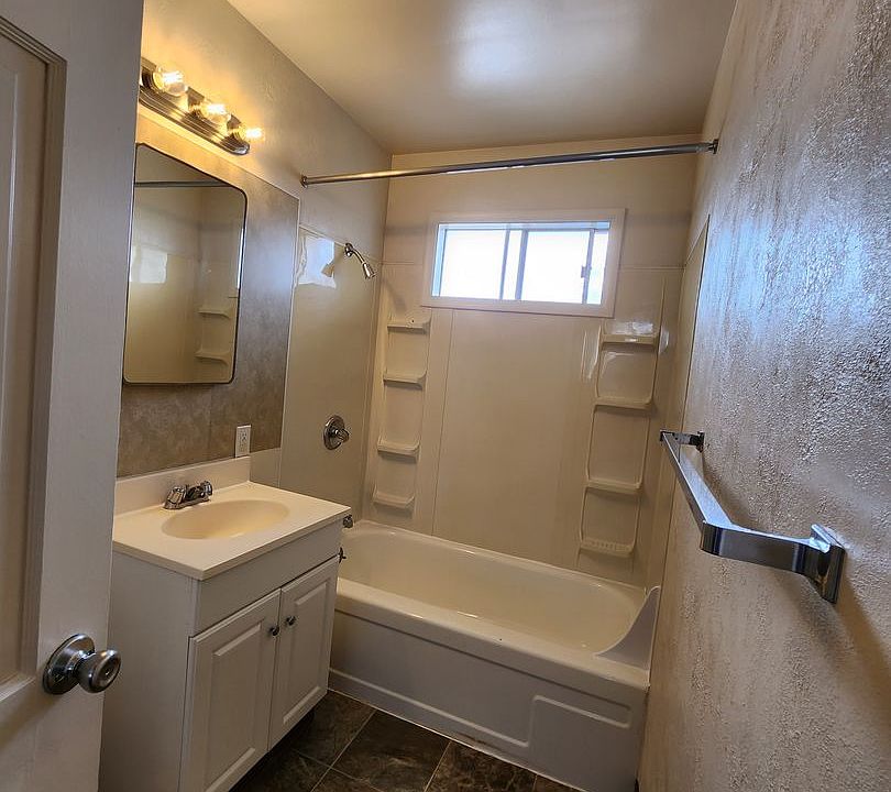 192Western Village Apartments 18691913 Broadway St NE Salem OR Zillow