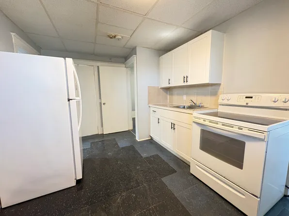 19 Westinghouse Ave Unit 2, Hamilton, ON L8L 6E4