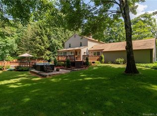105 Todd St, Hamden, CT 06518