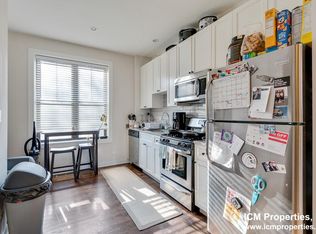 1619 W Belle Plaine Ave #2, Chicago, IL 60613