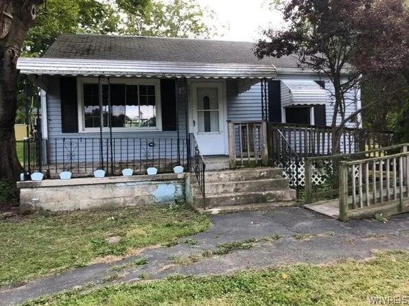 9851 Lake Shore Rd, Angola, NY 14006