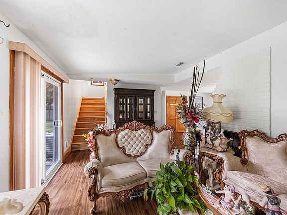 5th image of 91 Gerald Ave