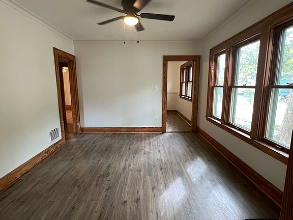 4th image of 167 Charmouth Dr Floor 1
