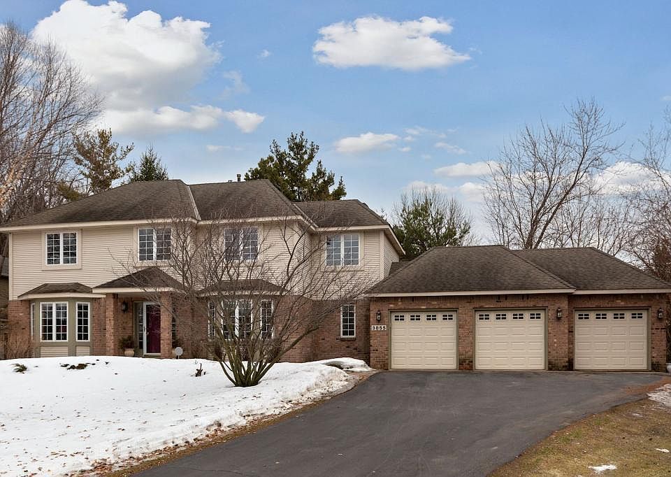 1st image of 3855 Comstock Ln N